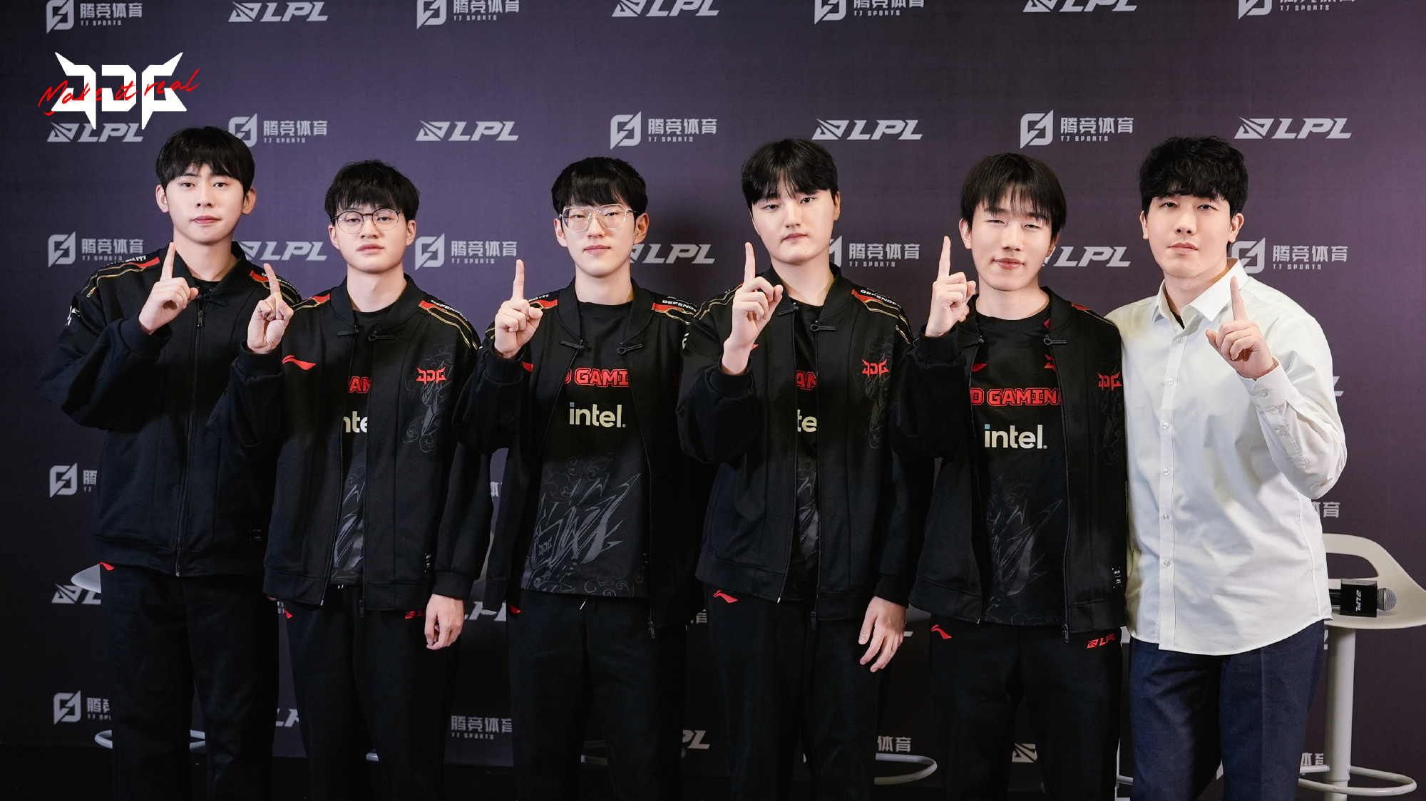 JDG险胜FPX，Viper一己之力扛起全队