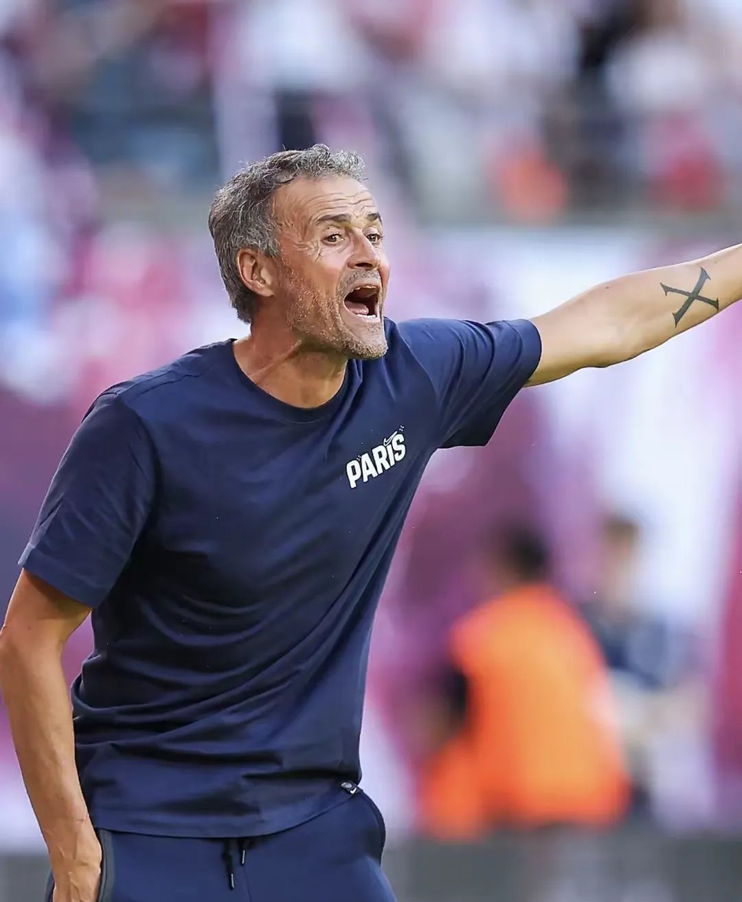 雷恩意外胜巴黎圣日耳曼，引发球迷热议的简单介绍