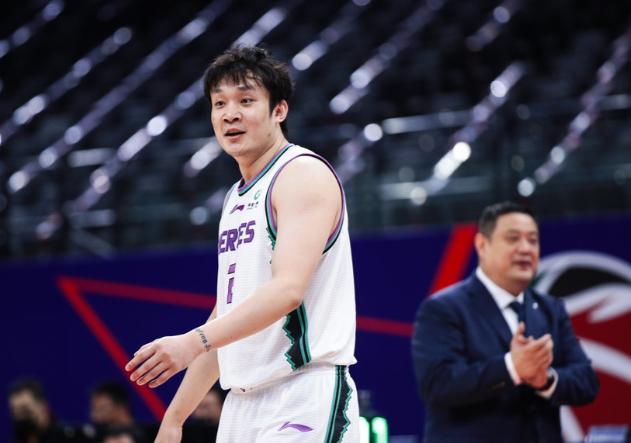 重庆男篮宣布签约新外援，提振士气的简单介绍