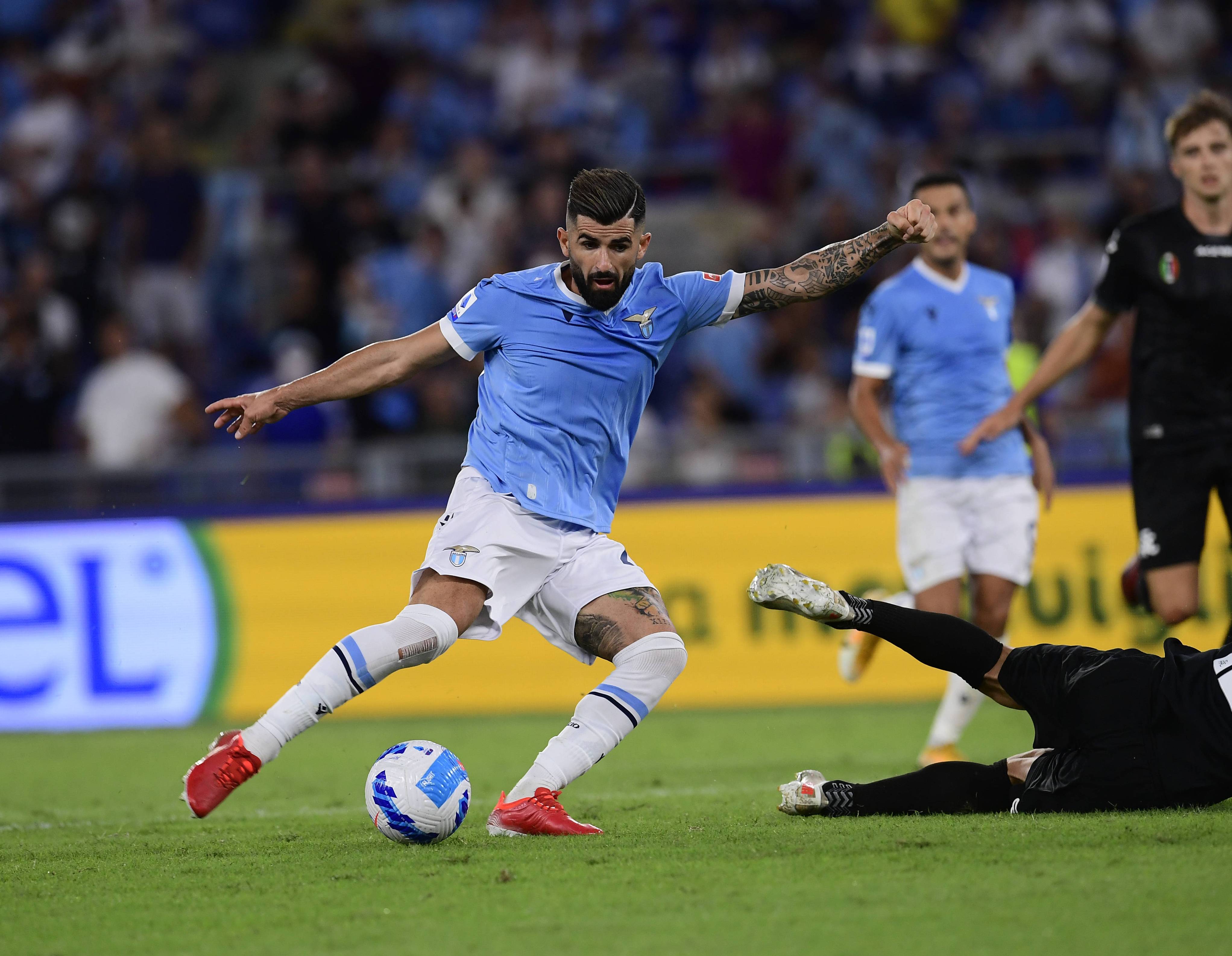 关于拉齐奥客场失分,主教练调整策略的信息 关于拉齐奥客场失分,主教练调整策略的信息