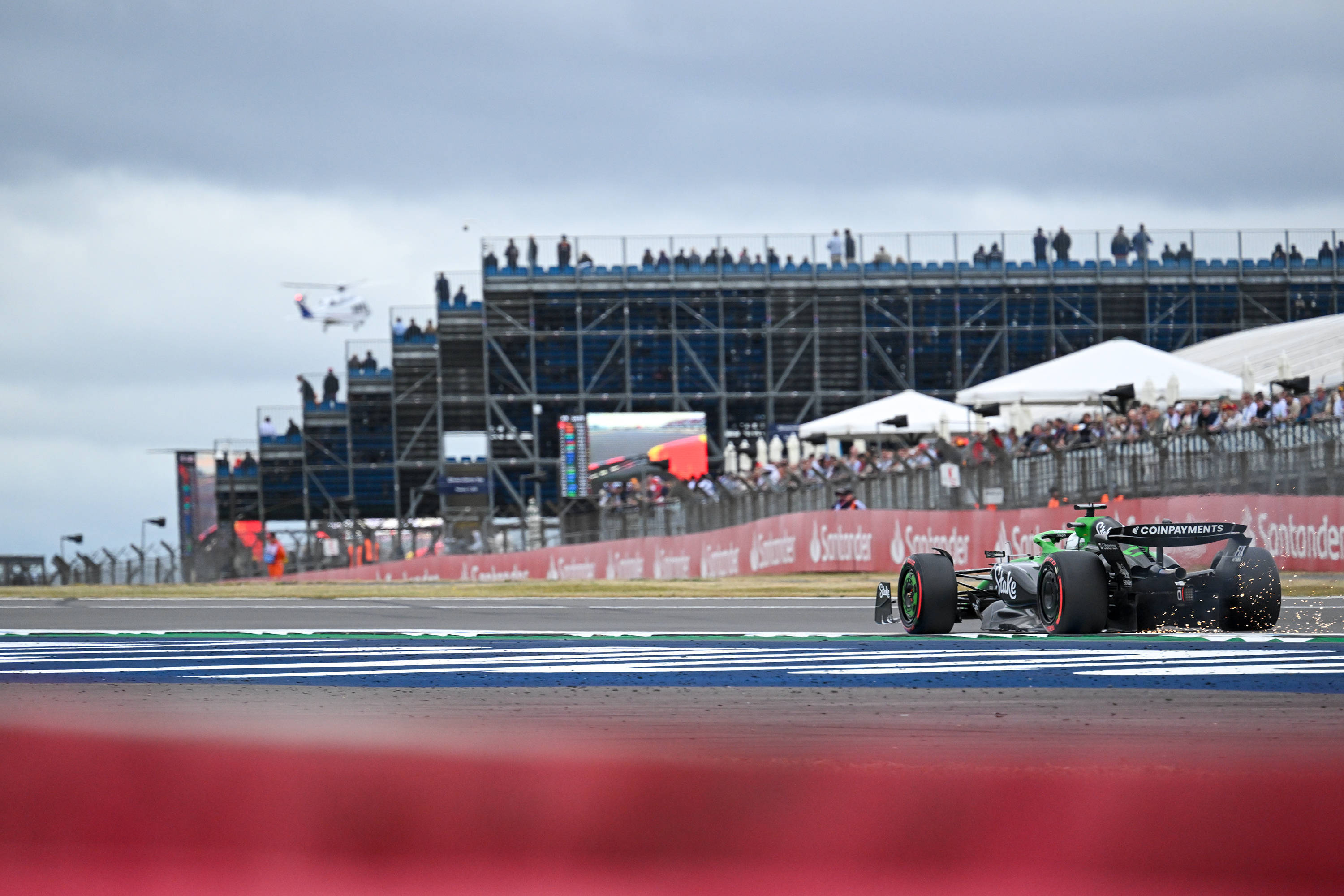 关于阿斯顿马丁翻盘索伯车队,皮亚斯特里刷新纪录的信息 关于阿斯顿马丁翻盘索伯车队,皮亚斯特里刷新纪录的信息