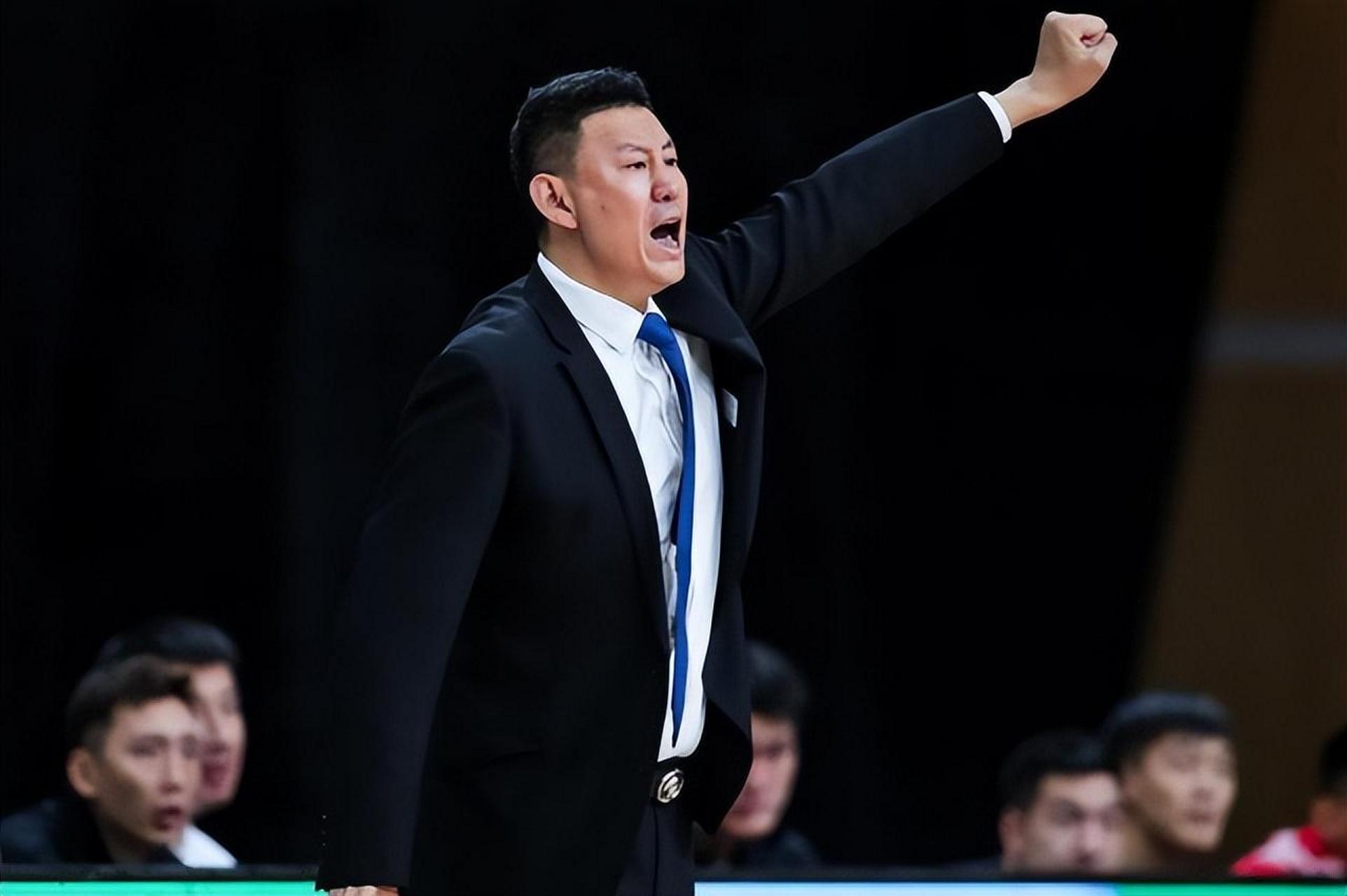 关于四川队鏖战尼克斯,王哲林扛起全队的信息 关于四川队鏖战尼克斯,王哲林扛起全队的信息