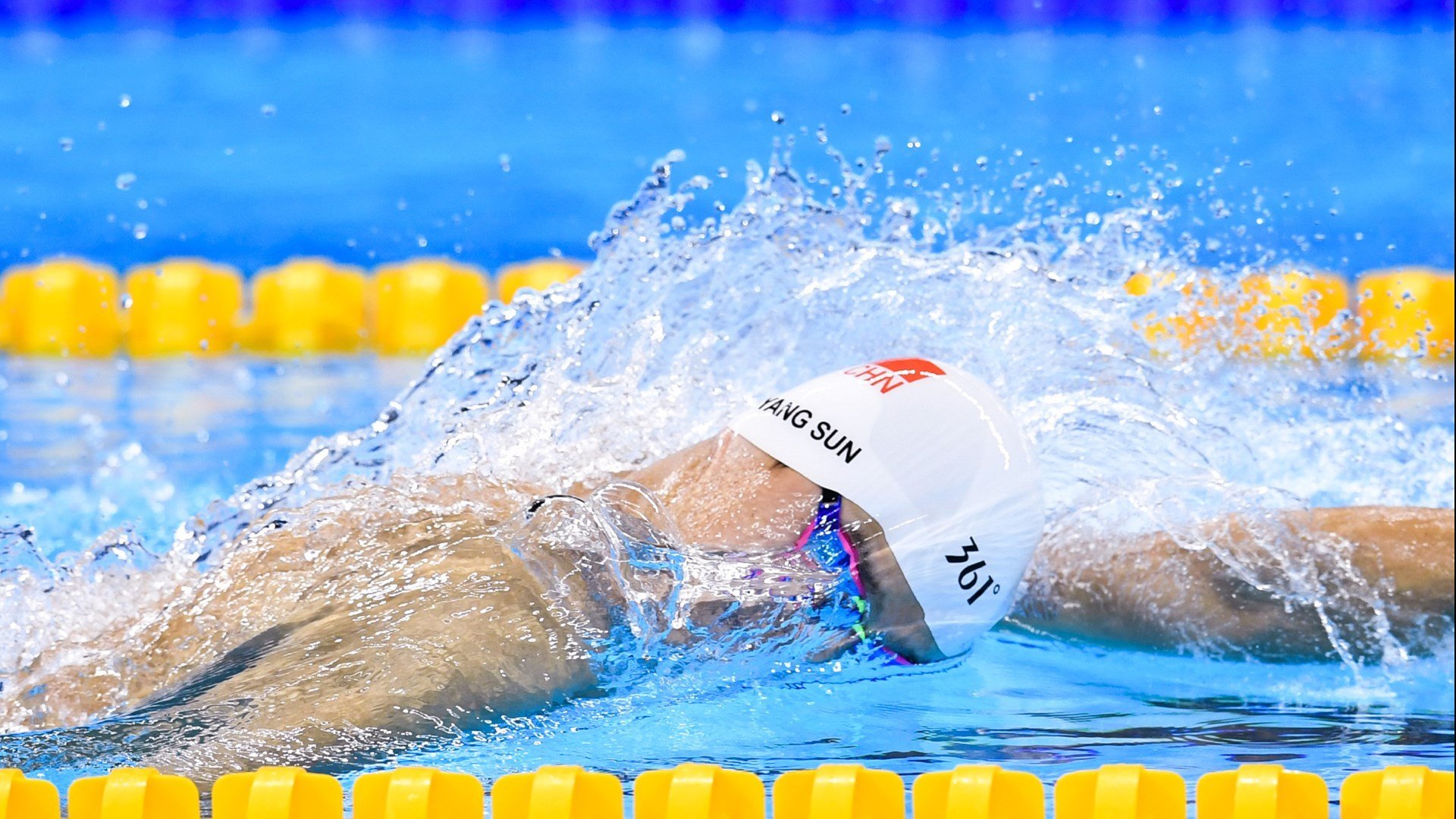 太阳西沉,北京夜寒,西亚卡姆的关键先生之夜