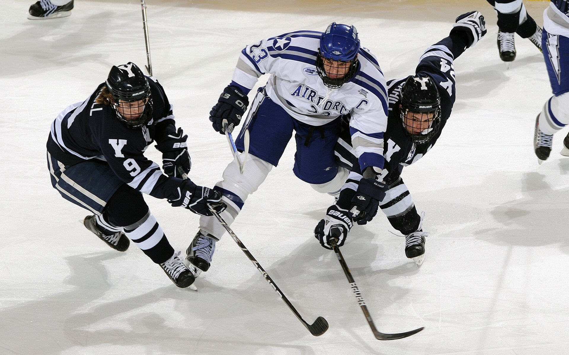 热火封锁广东队，德罗赞刷新纪录，跨越篮球世界的双重震撼