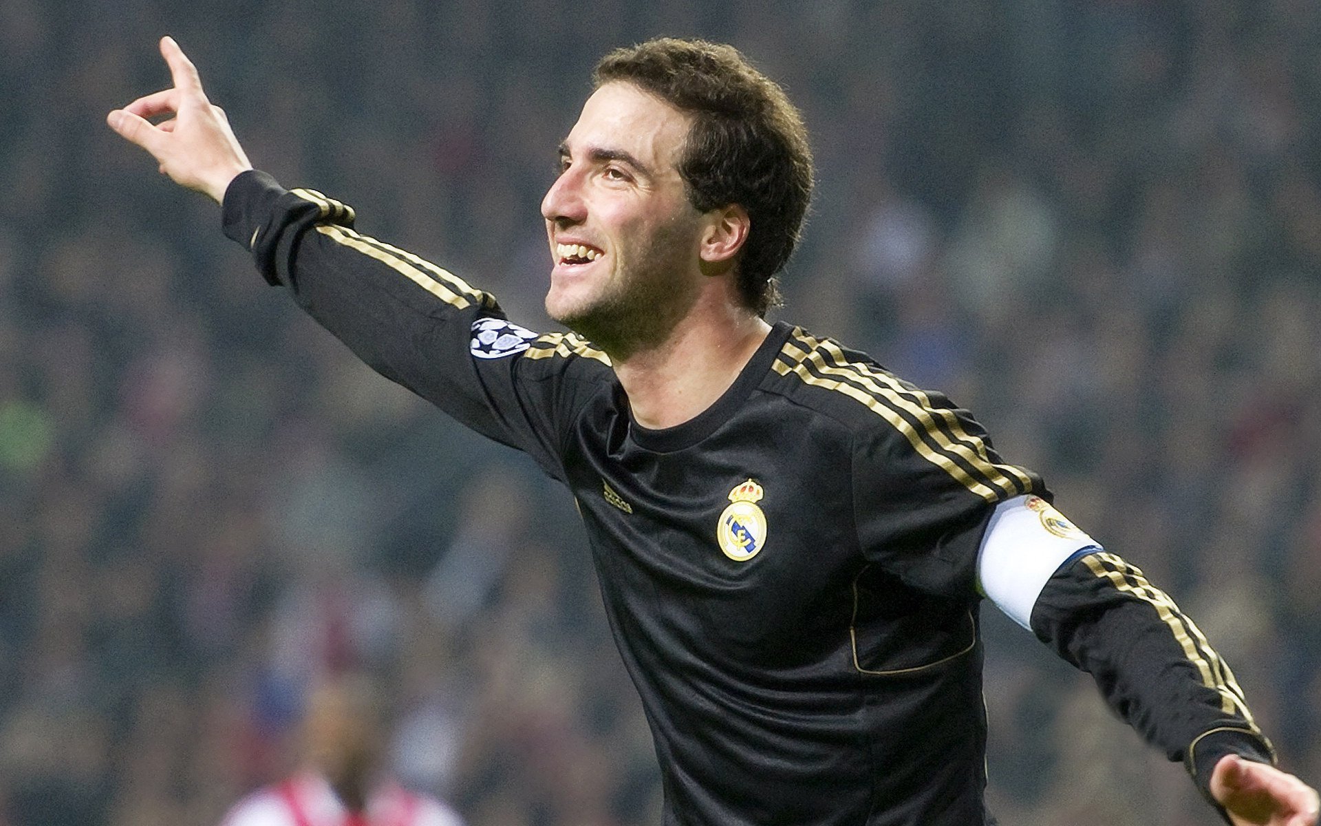 拉梅洛·鲍尔存在感拉满之夜，尼克斯与掘金激战背后的隐形主角